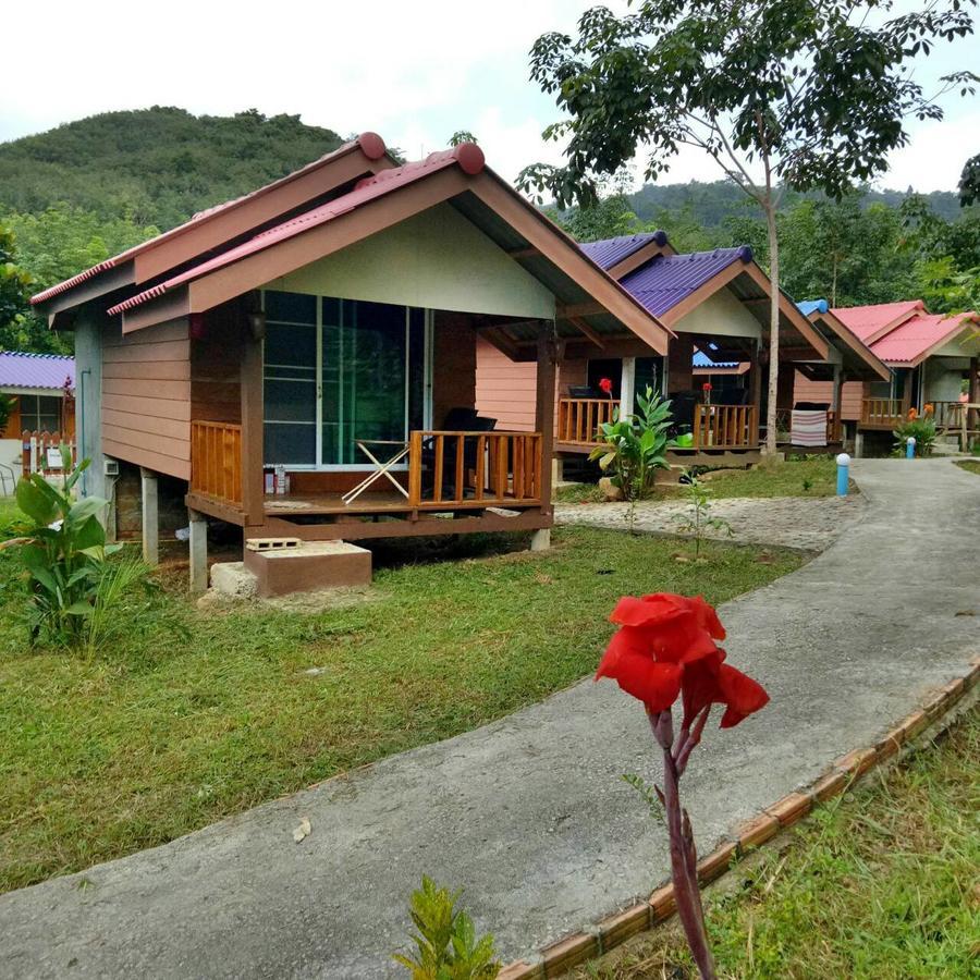 Phusam Big Resort Ko Muk Exterior foto